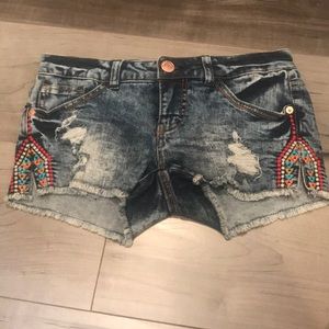 Mossimo cut off shorts with side detail
